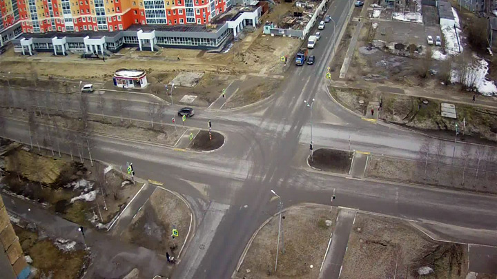 Онлайн веб-камера на перекрёстке Чапаева - Таёжная